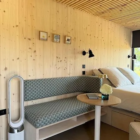 'calcaire' Vineyard Cabin At Chateau Puynard شقة *