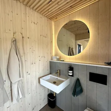 'calcaire' Vineyard Cabin At Chateau Puynard *