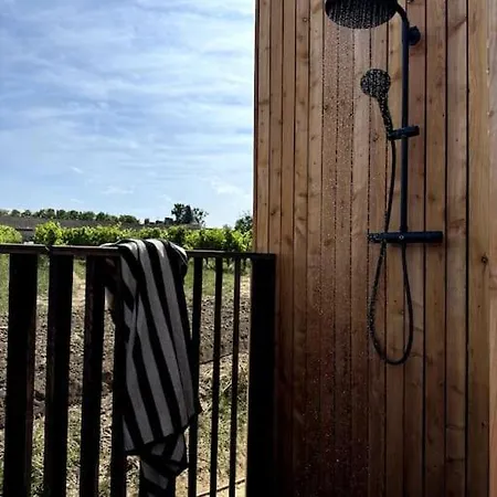 'calcaire' Vineyard Cabin At Chateau Puynard Berson